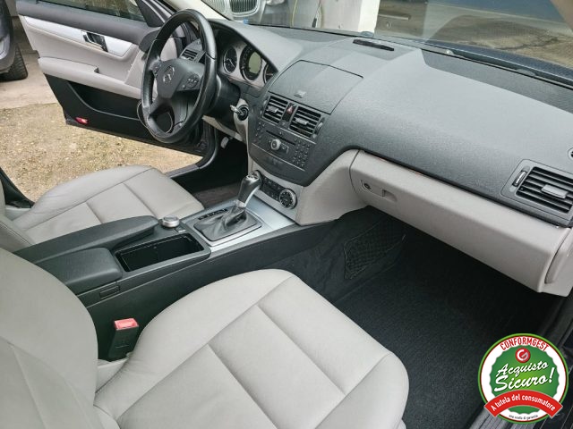MERCEDES-BENZ C 220 usata, con Autoradio