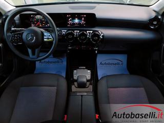 MERCEDES-BENZ A 200 usata, con Leve al volante