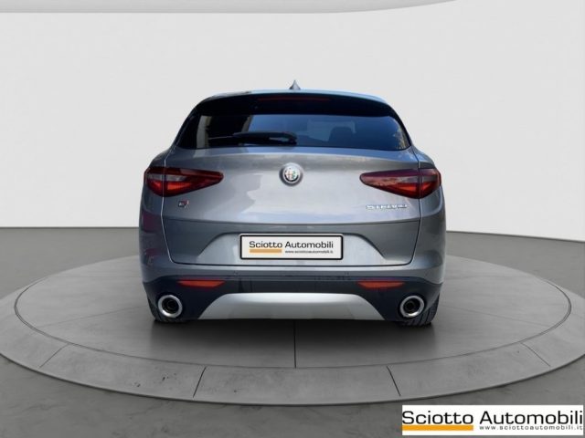 ALFA ROMEO Stelvio usata, con Autoradio