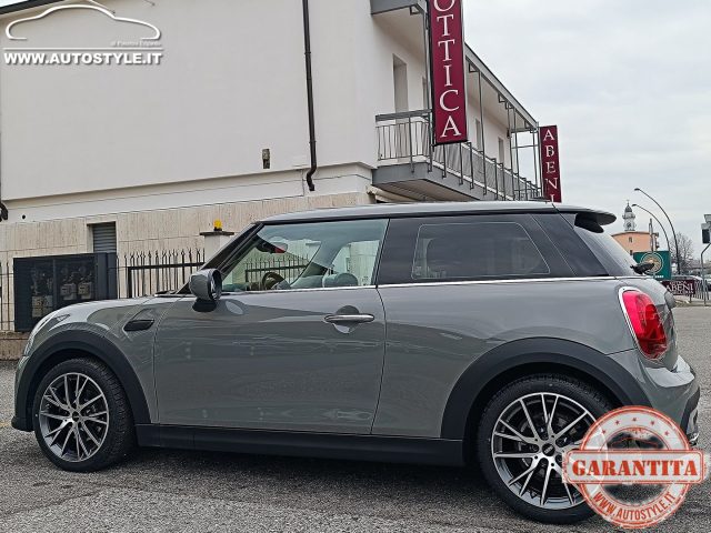 MINI One usata, con Schermo multifunzione interamente digitale