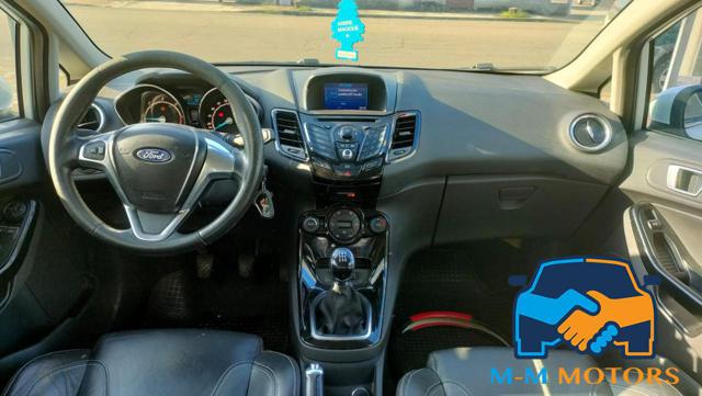 FORD Fiesta usata, con Controllo automatico clima