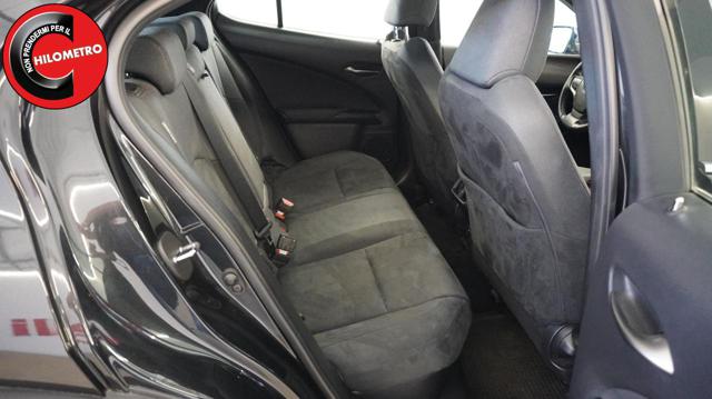 LEXUS UX 250h usata, con Cruise Control