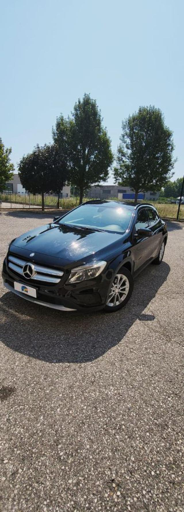 MERCEDES-BENZ GLA 180 usata, con Fendinebbia
