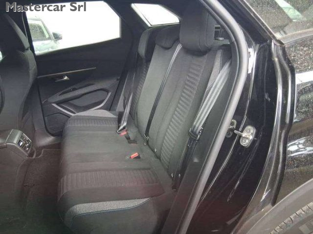 PEUGEOT 3008 usata, con Volante in pelle