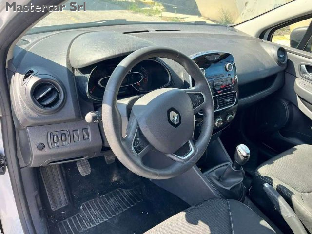 RENAULT Clio usata, con Servosterzo