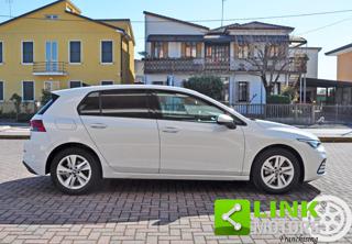 VOLKSWAGEN Golf usata, con Autoradio