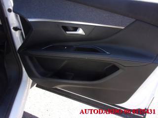PEUGEOT 3008 usata, con Sistema di navigazione