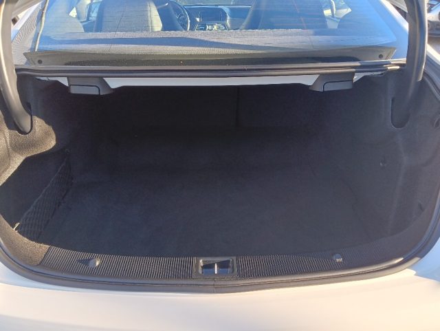 MERCEDES-BENZ E 220 usata, con Cruise Control