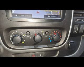 RENAULT Trafic usata 12