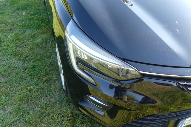 RENAULT Clio usata, con Specchietti laterali elettrici