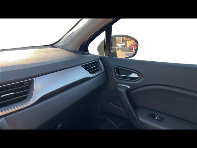 RENAULT Captur usata, con Volante in pelle