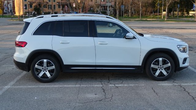 MERCEDES-BENZ GLB 200 usata, con Chiusura centralizzata