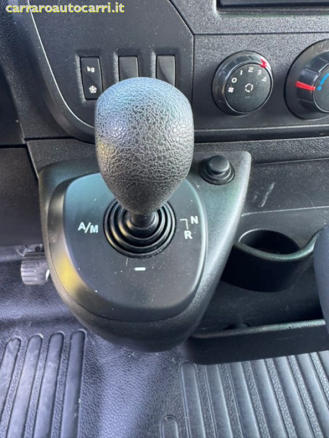 RENAULT Master usata, con Volante multifunzione
