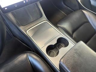 TESLA Model 3 usata, con Servosterzo