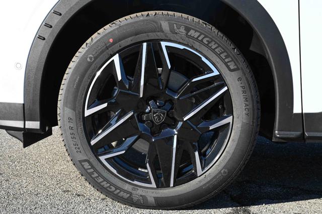 PEUGEOT 5008 usata, con Controllo automatico clima