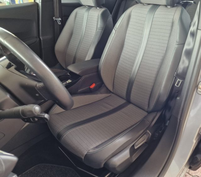 PEUGEOT 2008 usata, con Cruise Control