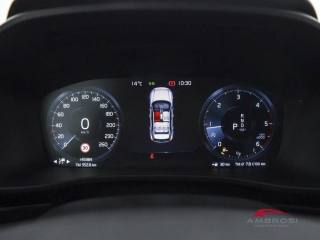 VOLVO XC40 usata 12