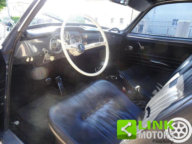 VOLKSWAGEN Karmann Ghia usata 16