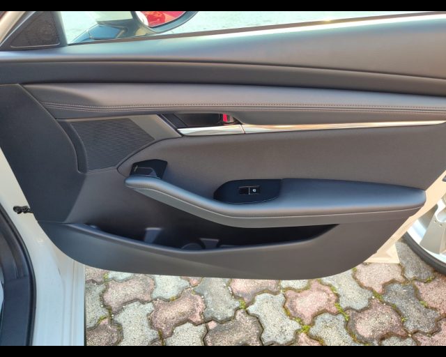 MAZDA 3 usata, con Head-up display