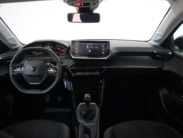 PEUGEOT 208 usata, con USB