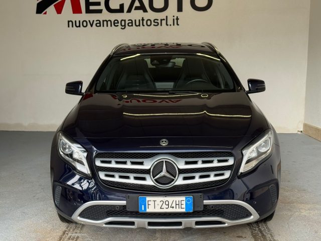 MERCEDES-BENZ GLA 200 usata, con Airbag