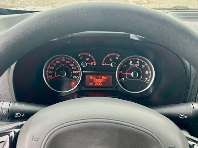 FIAT Doblo usata, con Bluetooth