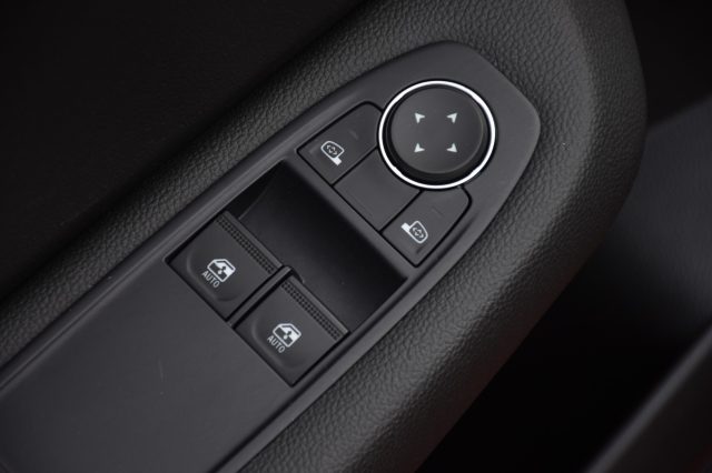 RENAULT Clio usata, con Sedile posteriore sdoppiato