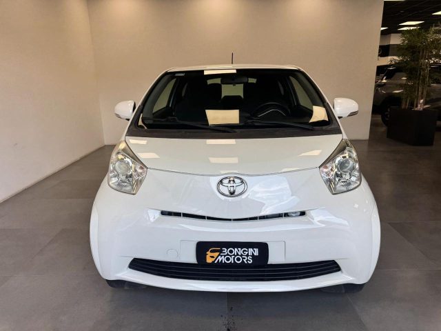 TOYOTA iQ usata, con Alzacristalli elettrici