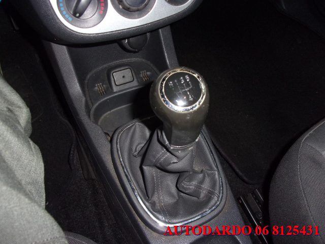 OPEL Corsa usata, con ESP