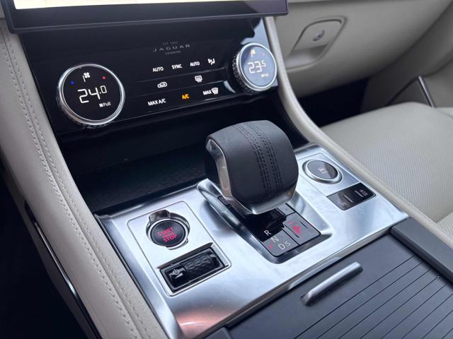 JAGUAR F-Pace usata, con Boardcomputer