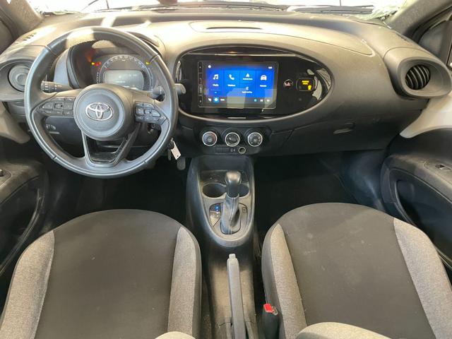 TOYOTA Aygo X usata, con Bracciolo