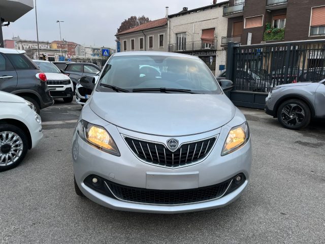 LANCIA Ypsilon usata, con Autoradio
