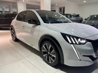 PEUGEOT 208 usata, con Autoradio