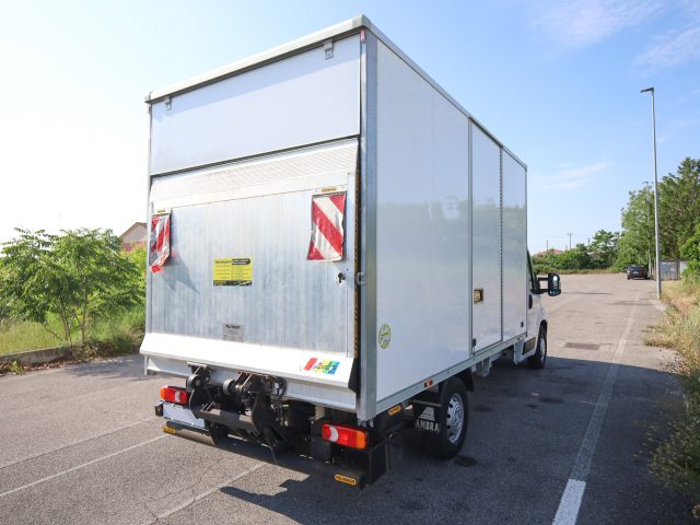 PEUGEOT Boxer usata 2