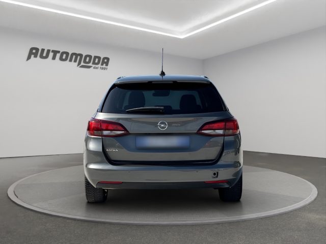OPEL Astra usata, con Autoradio
