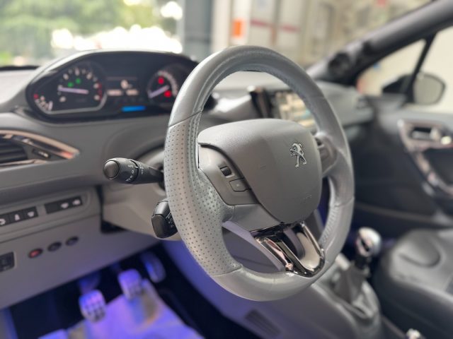 PEUGEOT 208 usata, con Servosterzo