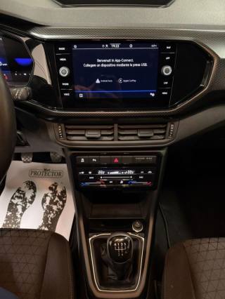VOLKSWAGEN T-Cross usata, con ESP