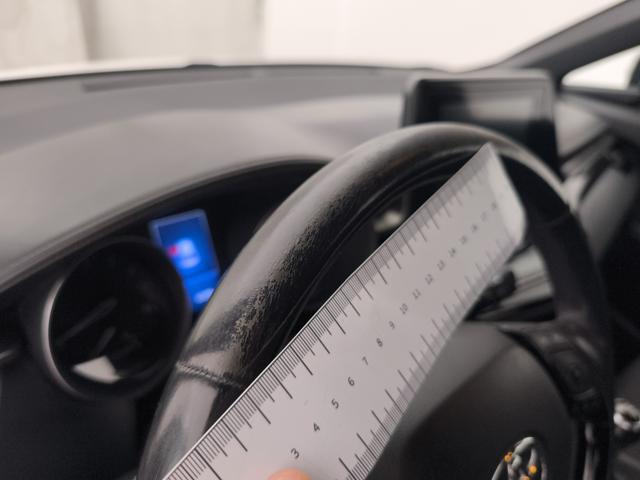 TOYOTA C-HR usata, con Telecamera per parcheggio assistito