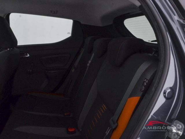 NISSAN Micra usata 9