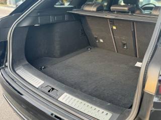 LAND ROVER Range Rover Velar usata, con Sistema di navigazione