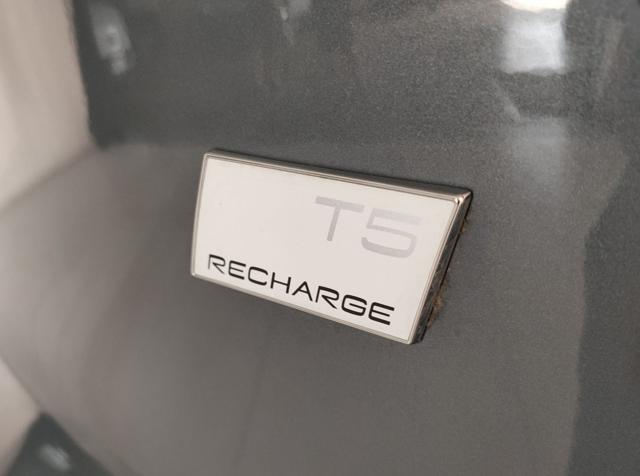 VOLVO XC40 usata, con Specchietti laterali elettrici