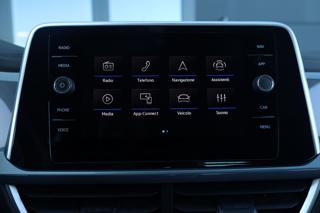 VOLKSWAGEN T-Roc usata, con Volante multifunzione