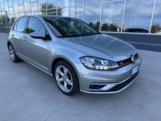 VOLKSWAGEN Golf usata, con Airbag