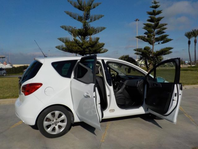 OPEL Meriva usata, con Autoradio