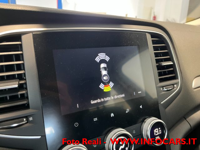 RENAULT Megane usata, con Servosterzo