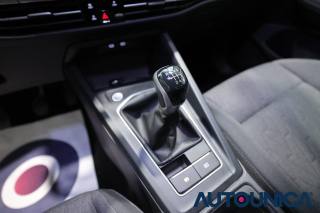 VOLKSWAGEN Golf usata, con Sensori di parcheggio posteriori