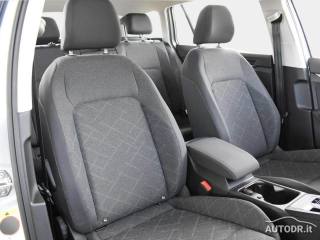 VOLKSWAGEN Golf Variant usata, con Autoradio
