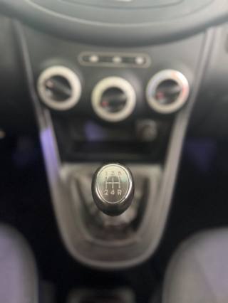 HYUNDAI i10 usata 14