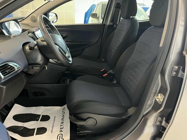 LANCIA Ypsilon usata, con Fendinebbia