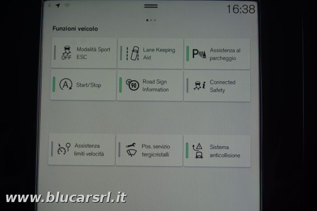 VOLVO XC40 usata, con Specchietti laterali elettrici